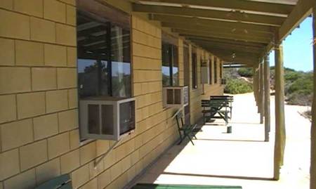 Nanga Bay Resort And Caravan Park - Accommodation VIC 4