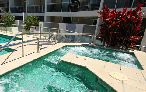 Coolum Seaside Apartments - Accommodation VIC 3