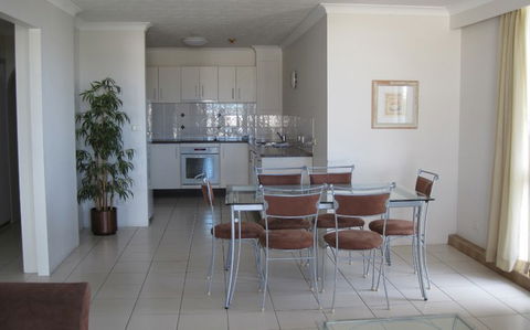 Beach Palms Holiday Apartments - Accommodation VIC 4