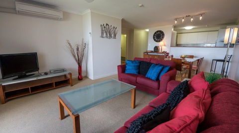 Coral Towers Holiday Apartments - Accommodation VIC 1