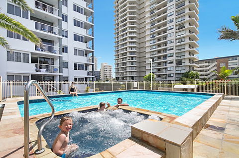 Sandpiper Apartments Broadbeach - Accommodation VIC 3