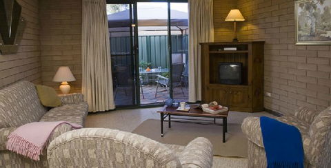 Hillsview Tourist Apartments - Accommodation VIC 2
