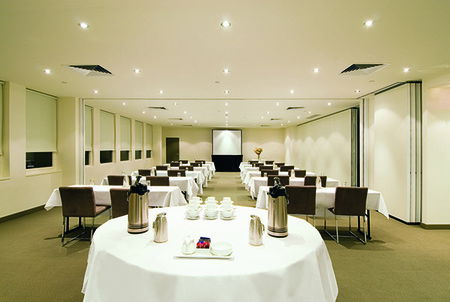 Oaks On Collins - Accommodation VIC 2