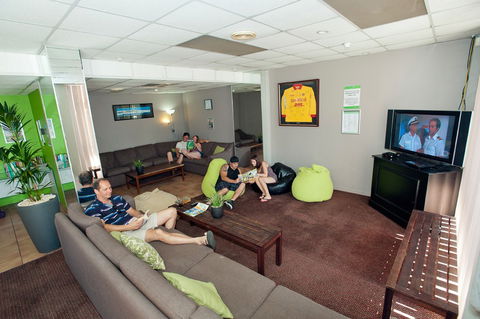 Islander Resort Hotel - Accommodation VIC 2