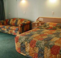 Runaway Bay Motor Inn - Accommodation VIC