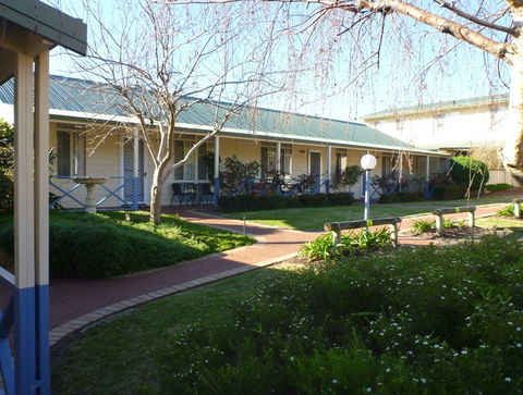 Park Avenue Holiday Units - Accommodation VIC 4