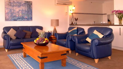 Biarritz Apartments - Accommodation VIC 3