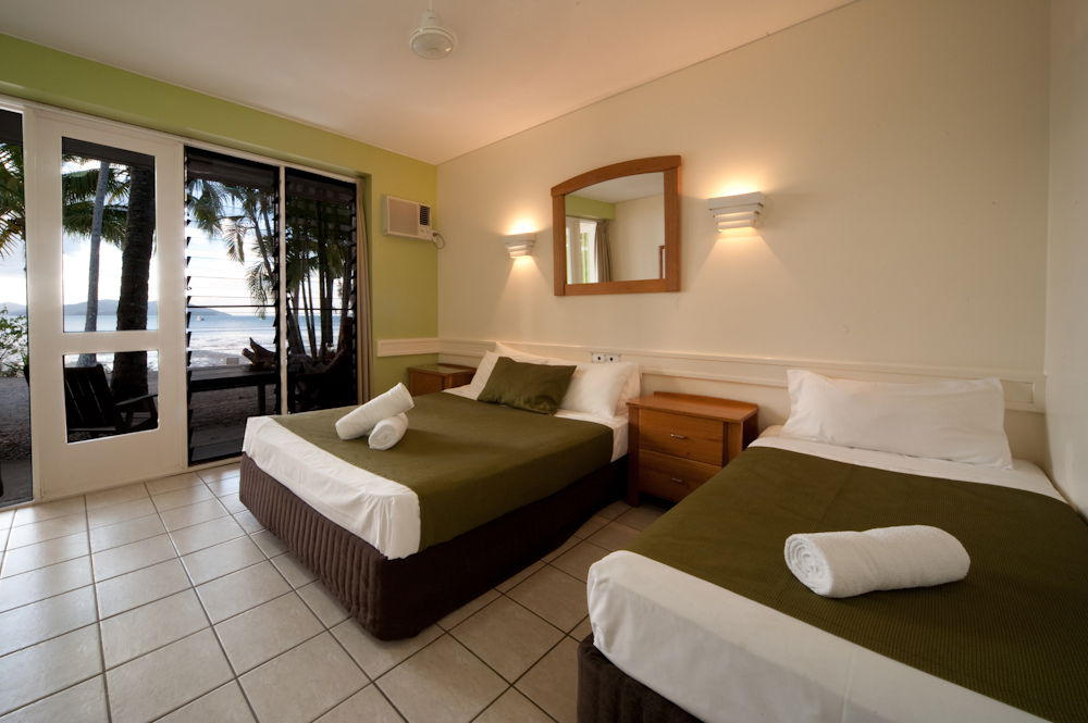 Long Island QLD Accommodation VIC