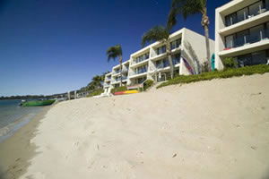 Noosa Harbour Resort - Accommodation VIC 6