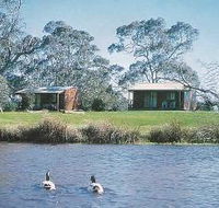 Compass Country Cabins - Accommodation VIC