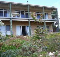 The Dog And Cockle Beach House - Accommodation VIC