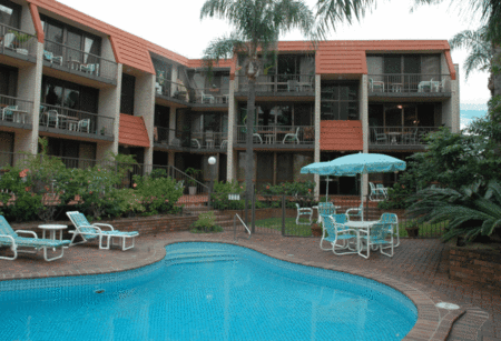 Surfspray Court Holiday Apartments - Accommodation VIC 0