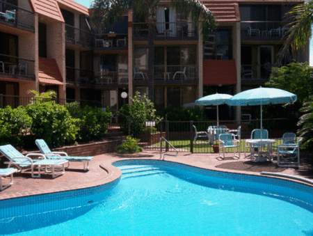 Surfspray Court Holiday Apartments - Accommodation VIC 1