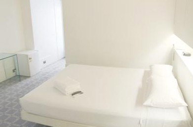 Lotel - Accommodation VIC 3