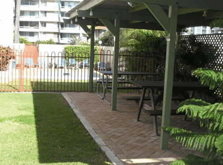 Columbia Tower Holiday Apartments - Accommodation VIC 1