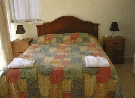 Columbia Tower Holiday Apartments - Accommodation VIC 5