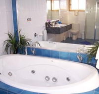 Bateau Bay Beachfront Luxury Accomodation - Accommodation VIC