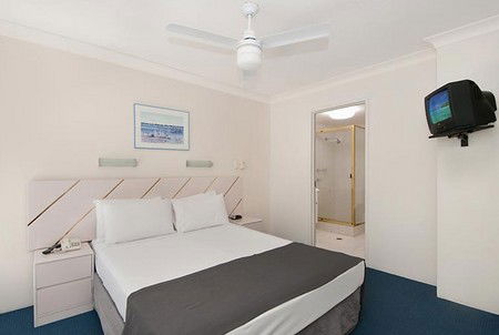Atrium Resort - Accommodation VIC 3