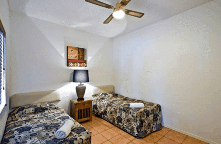 Rimini Holiday Apartments - Accommodation VIC 4