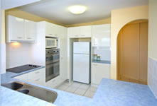 Beachside Resort (kawana Waters) - Accommodation VIC 2