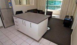 President Holiday Apartments - Accommodation VIC 1
