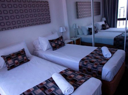 Aegean Apartments - Accommodation VIC 3