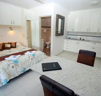 Coral Point Lodge - Accommodation VIC