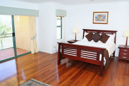 Santa Fe Holiday Apartments - Accommodation VIC 2