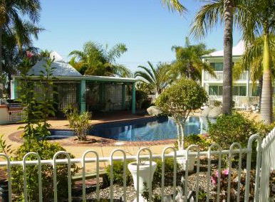 Reef Adventureland Motor Inn - Accommodation VIC 0