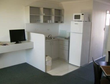 Reef Adventureland Motor Inn - Accommodation VIC 1