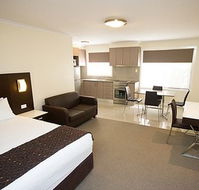 Country Comfort Premier Motel - Accommodation VIC