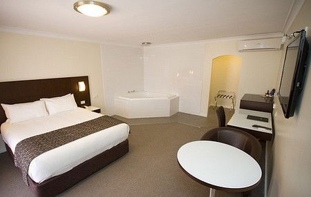 Country Comfort Premier Motel - Accommodation VIC 3
