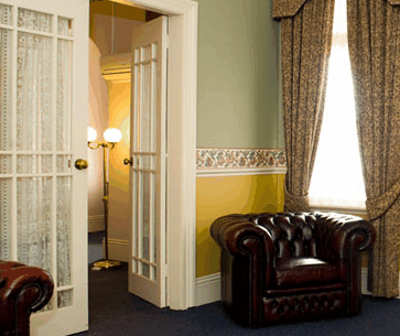 Hadleys Hotel - Accommodation VIC 4