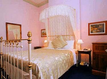The Lodge on Elizabeth - Accommodation VIC