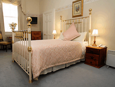 The Lodge On Elizabeth - Accommodation VIC 3