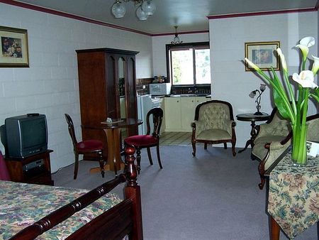 Grosvenor Court Apartments - Accommodation VIC 3