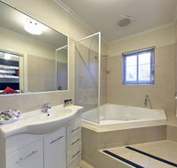 Comfort Inn And Suites Georgian Albury - Accommodation VIC