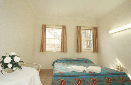 Balhouse Apartments - Accommodation VIC 2