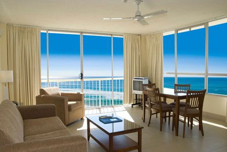 Chateau Beachside - Accommodation VIC 3
