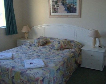 Fairseas Apartments - Accommodation VIC 3