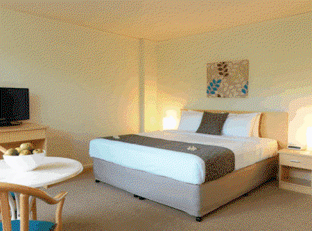 Newport Mirage - Accommodation VIC 3