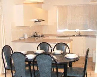 Manly Seaside Holiday Apartments - Accommodation VIC 2