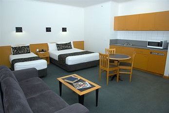 Darwin Central Hotel - Accommodation VIC 2
