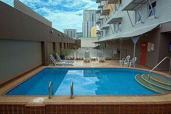 Darwin Central Hotel - Accommodation VIC 3