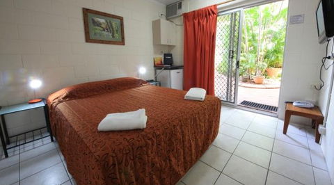 Coconut Grove Holiday Apartments - Accommodation VIC 2