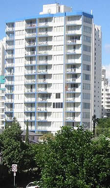 Quarterdeck Apartments - Accommodation VIC 6