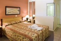 Grand Palais Beachside Resort - Accommodation VIC 10