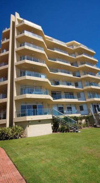 Foreshore Apartments, Mermaid Beach - Accommodation VIC 1