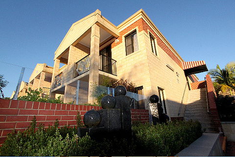 Country Comfort Inter City Perth Hotel & Apartments - Accommodation VIC 3