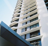 Surfers Century Apartments - Accommodation VIC